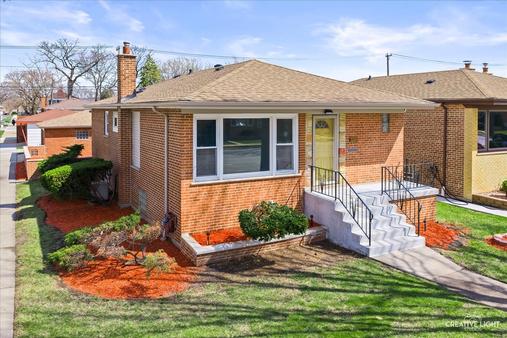 11101 S Ewing Avenue — Chicago, IL 60617