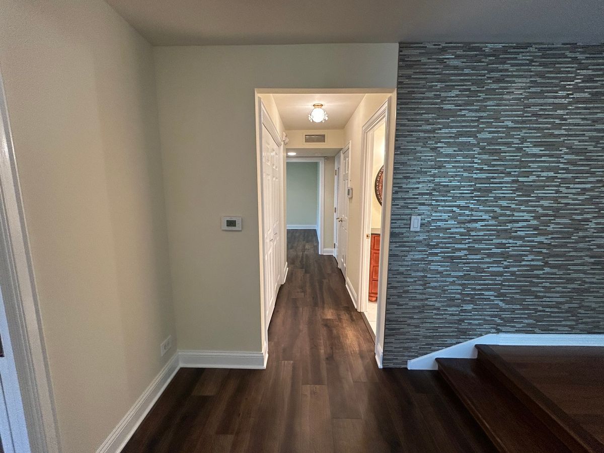 1 Oak Brook Club Drive #A105, Oak Brook, IL 60523