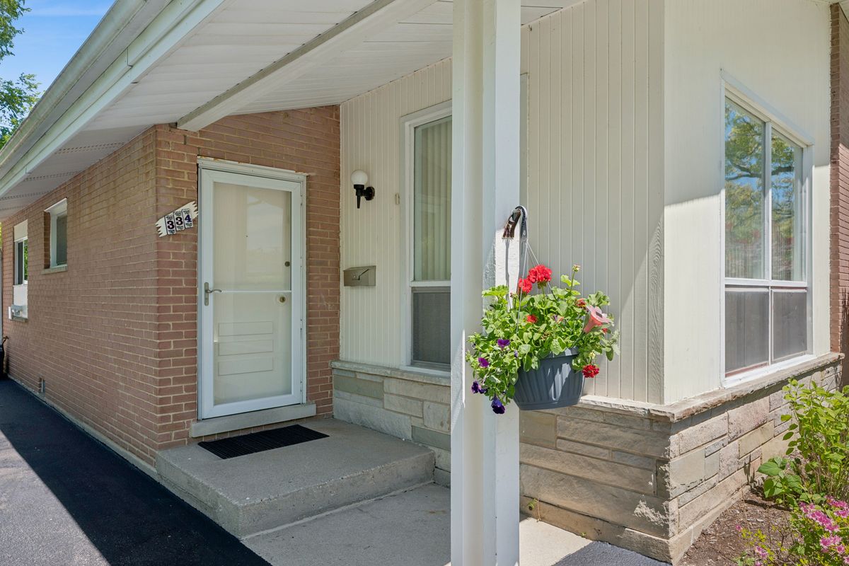 334 Southgate Drive, Northbrook, IL 60062