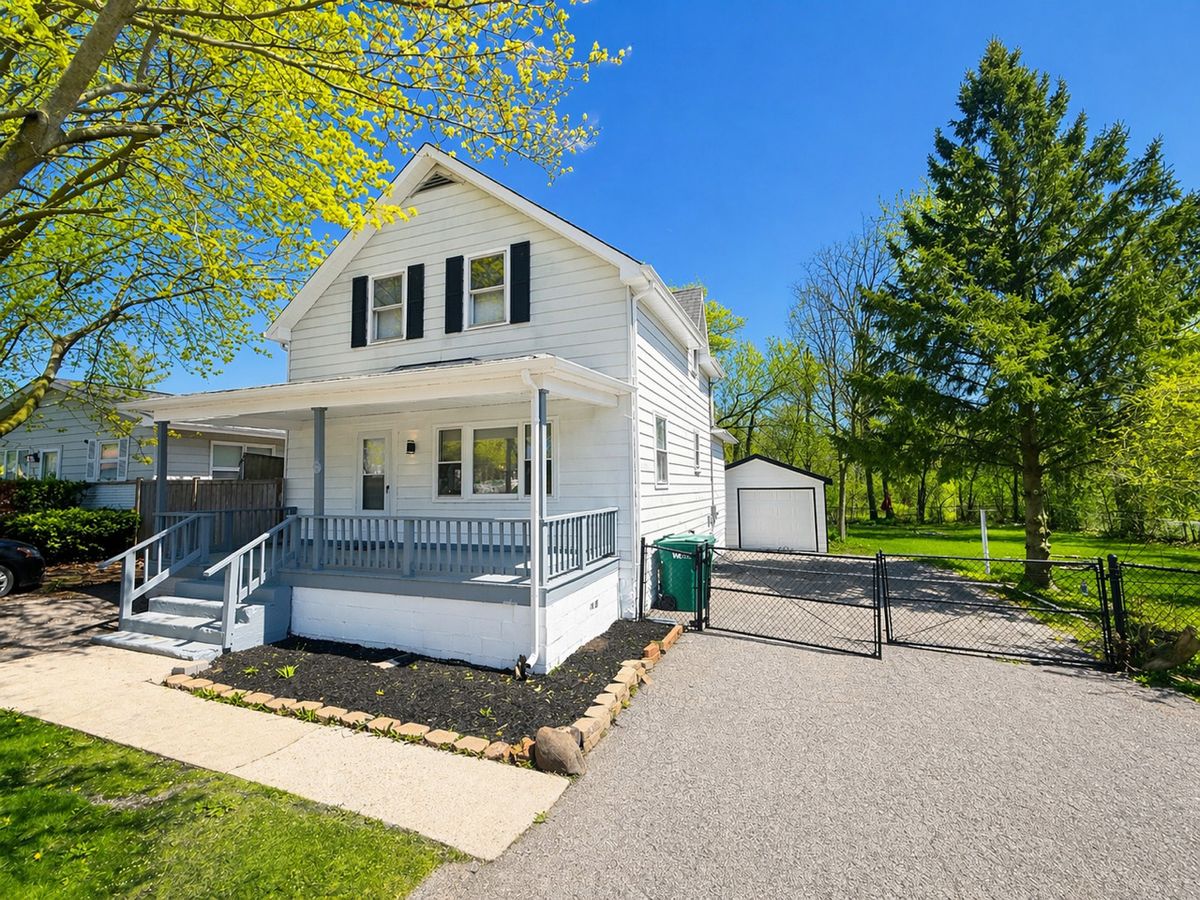 1911 Hebron Avenue, Zion, IL 60099