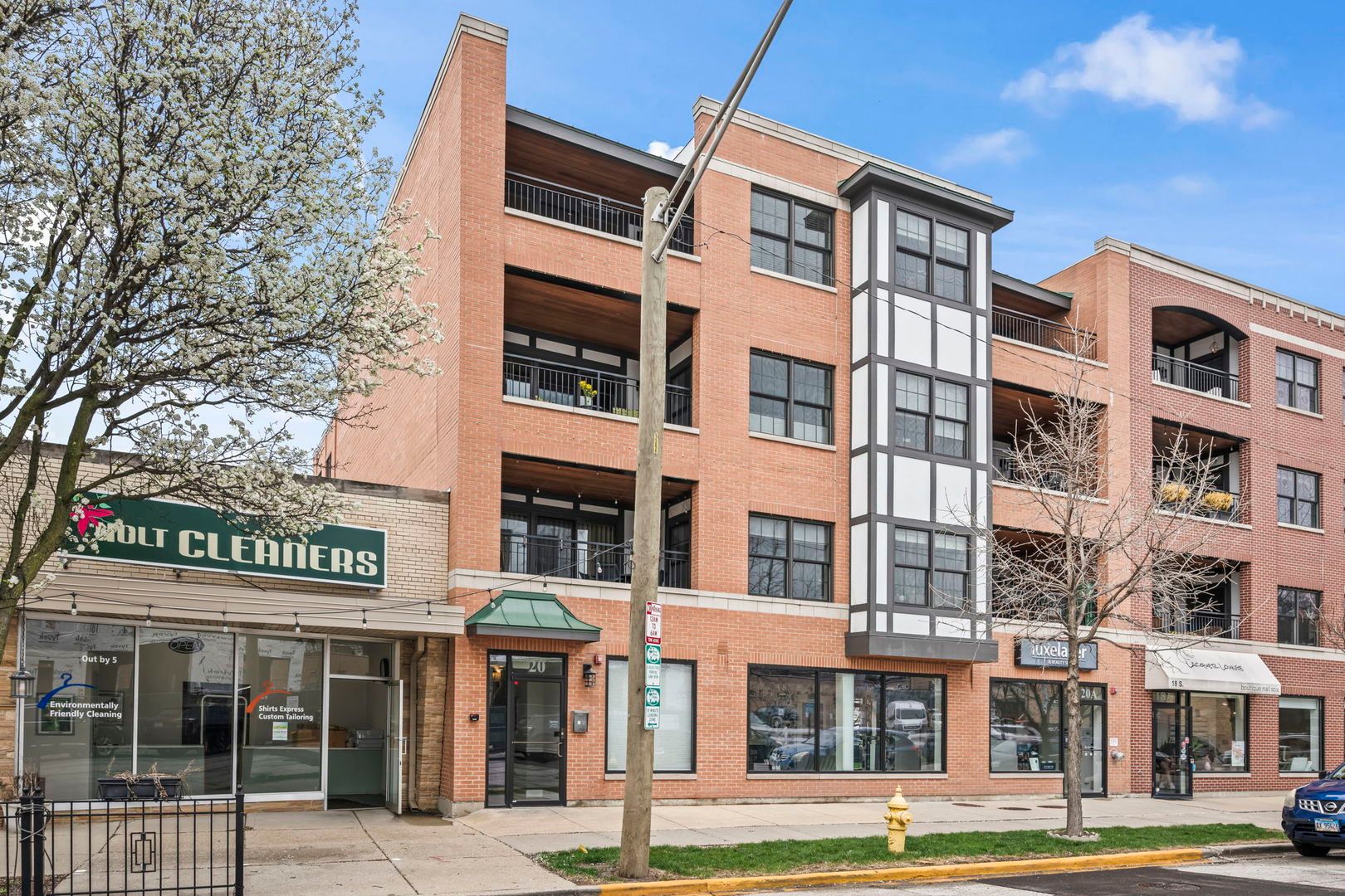 20 S Fairview Avenue #3S — Park Ridge, IL 60068