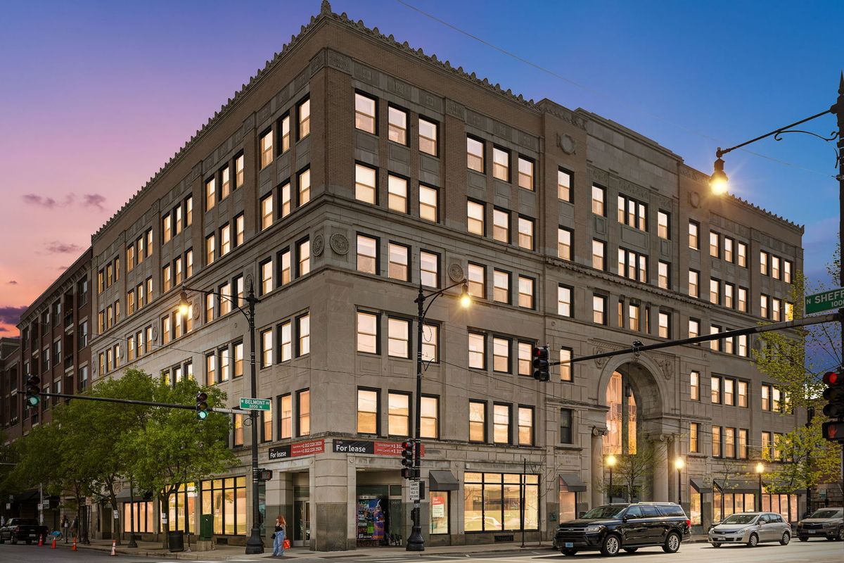 3150 Sheffield Avenue, Chicago, IL 60657