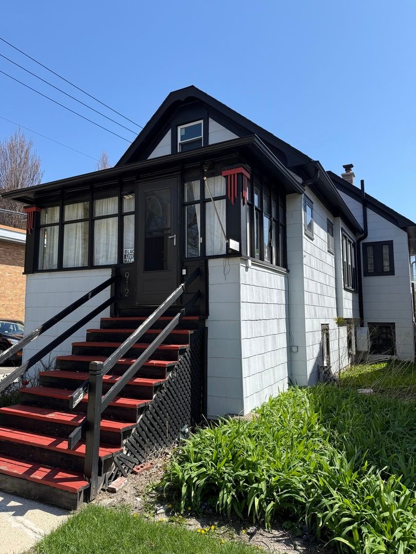 912 taylor Avenue, Oak Park, IL 60304