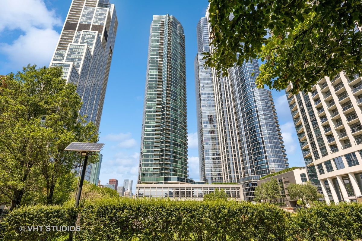1201 Prairie Avenue, Chicago, IL 60605