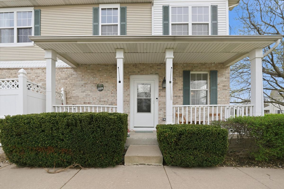 39 Freesia Drive, Romeoville, IL 60446