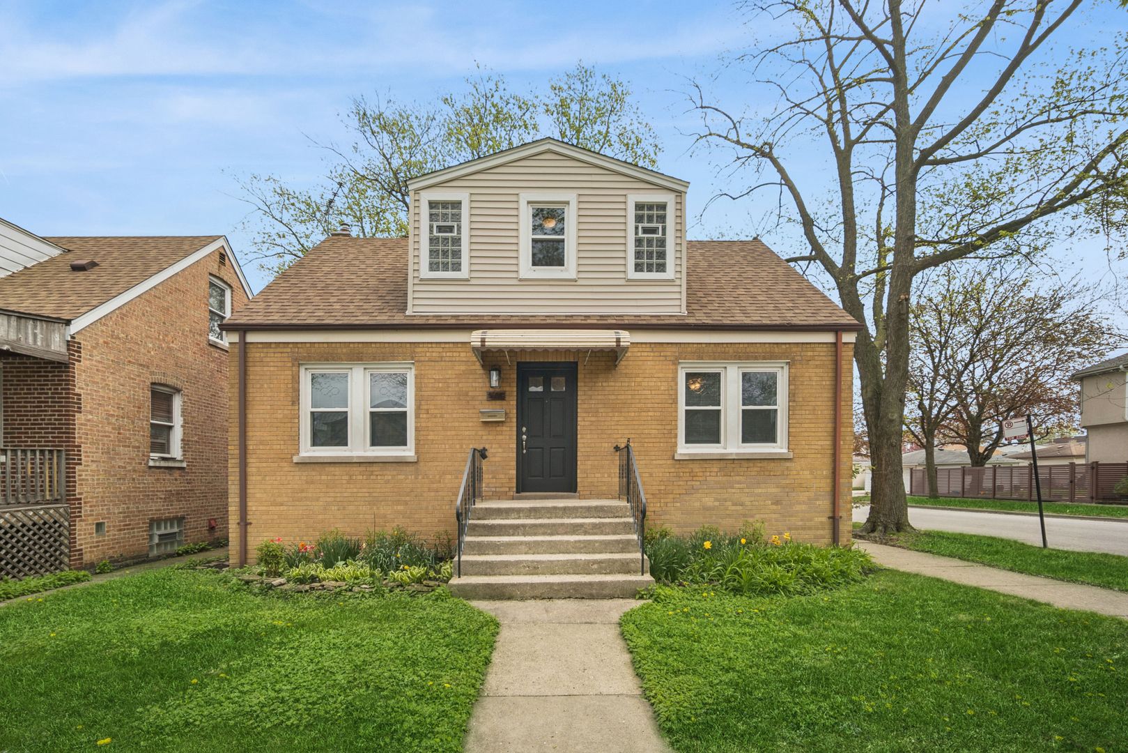5359 S Nordica Avenue — Chicago, IL 60638