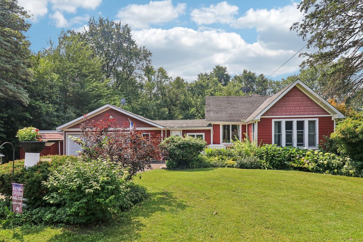 26225 Merton Road, Barrington, IL 60010