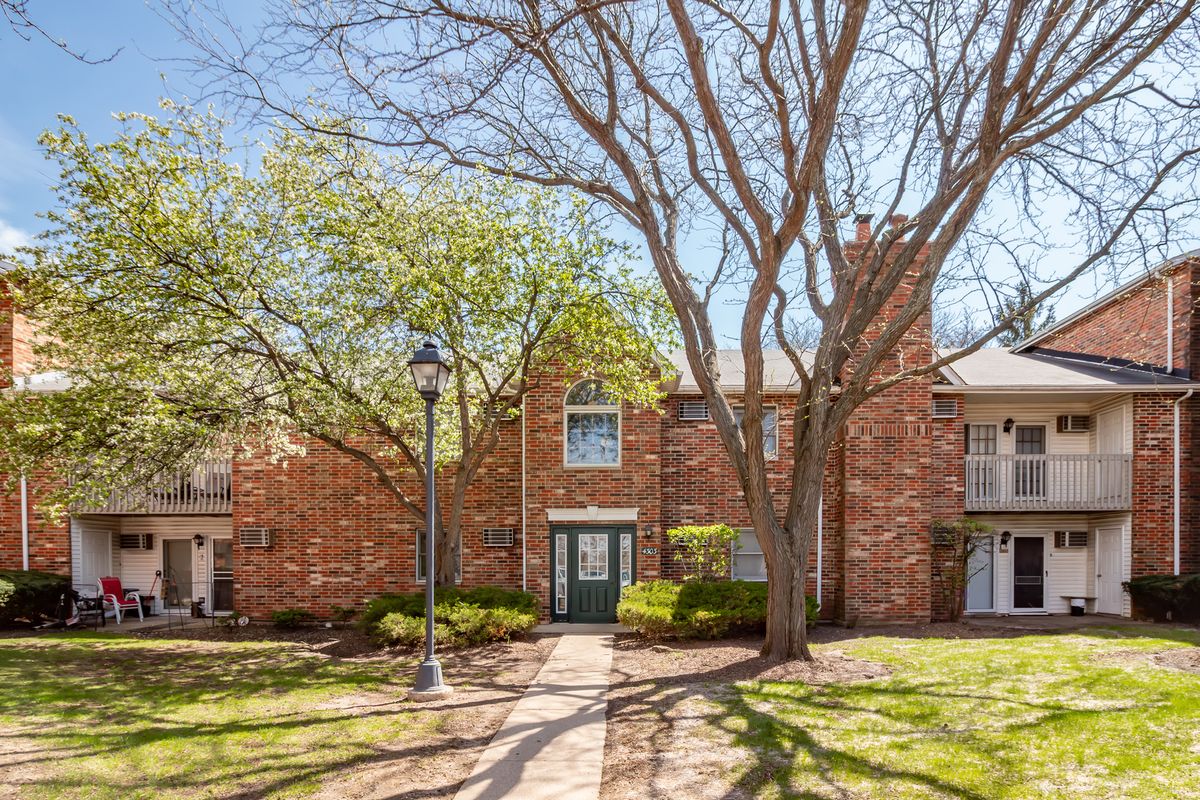 4303 Shamrock Lane, McHenry, IL 60050