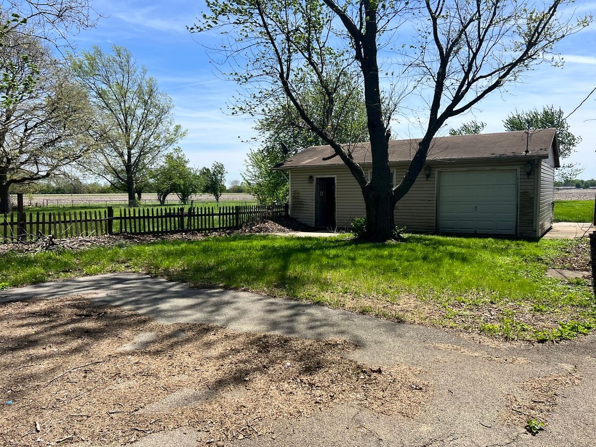 313 Woodworth Drive, Tolono, IL 61880