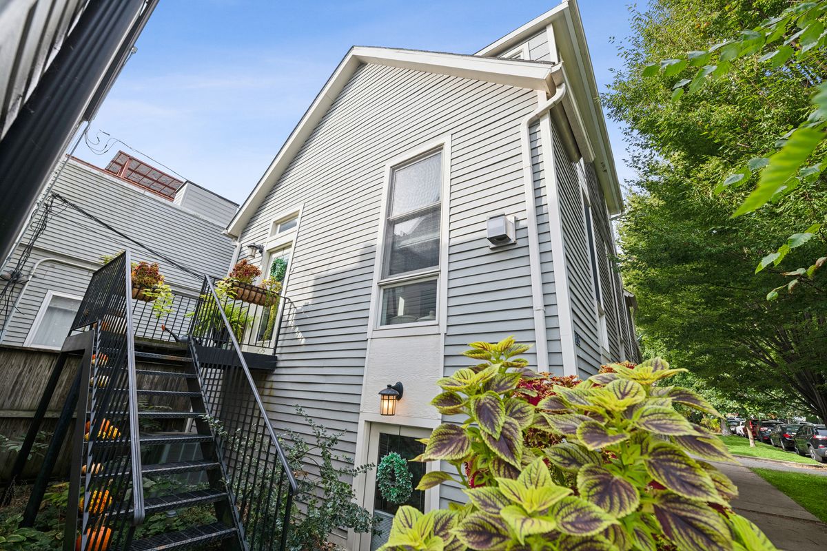 1809 MELROSE Street, Chicago, IL 60657