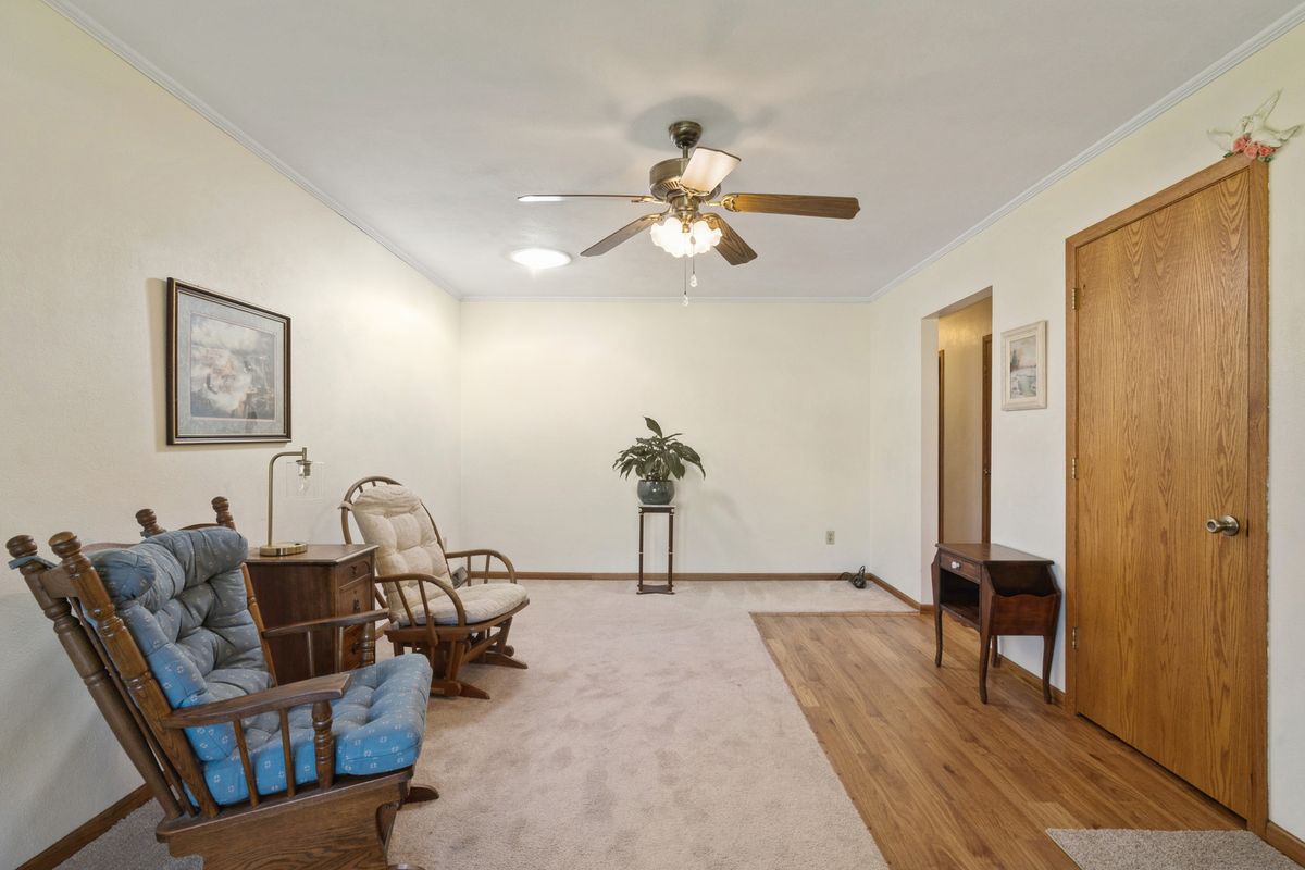 1009 11th Avenue, Orion, IL 61273