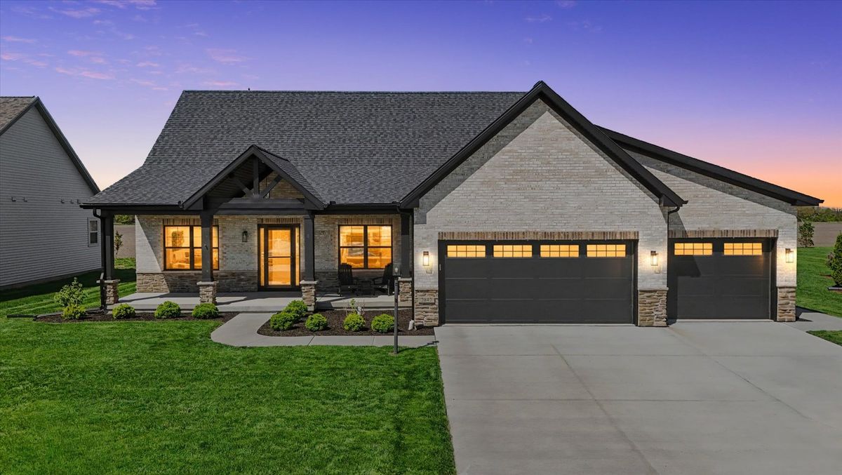 2842 Stone Creek Boulevard, Urbana, IL 61802