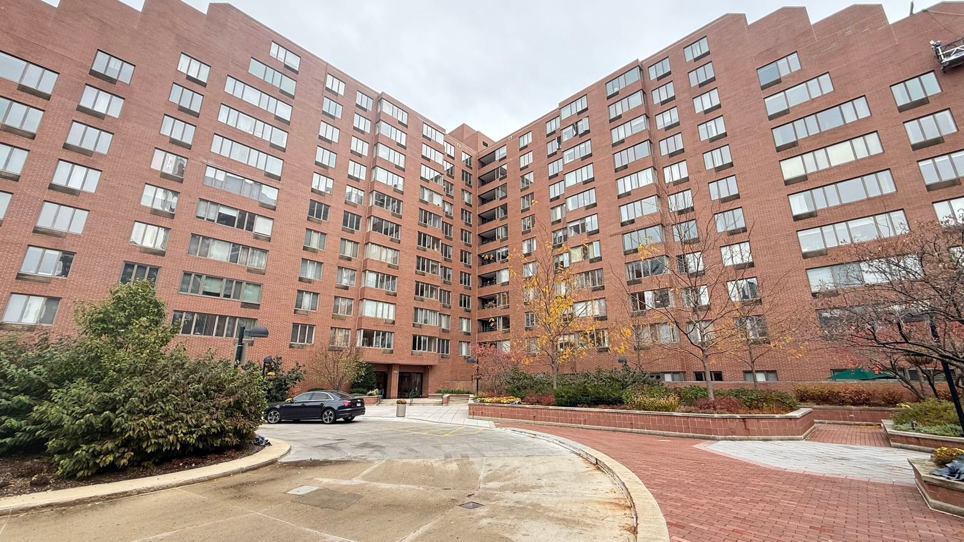 801 S Plymouth Court #1111 — Chicago, IL 60605