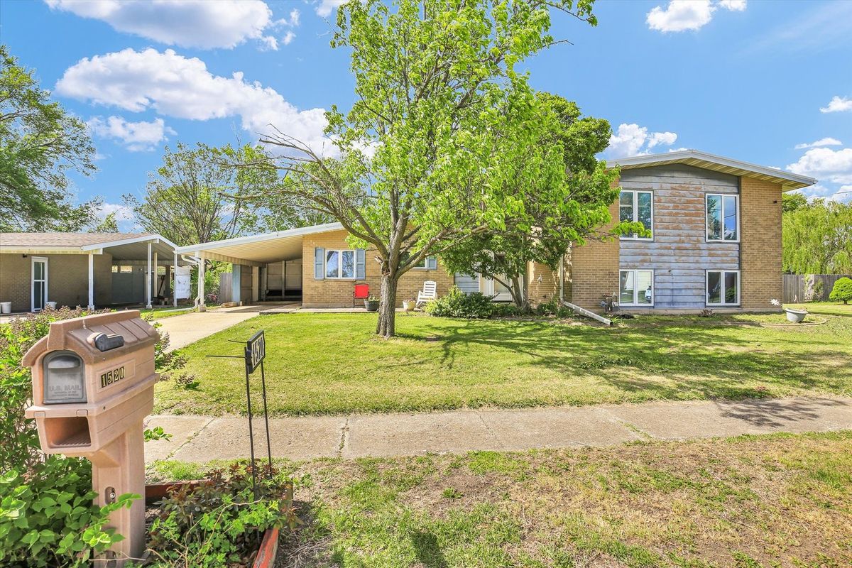 1520 Pointe Drive, Rantoul, IL 61866