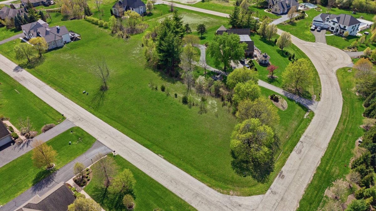8875 Belfield Road, Lakewood, IL 60014