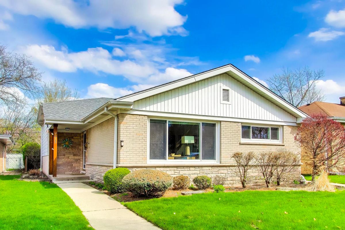 7645 Kilbourn Avenue, Skokie, IL 60076