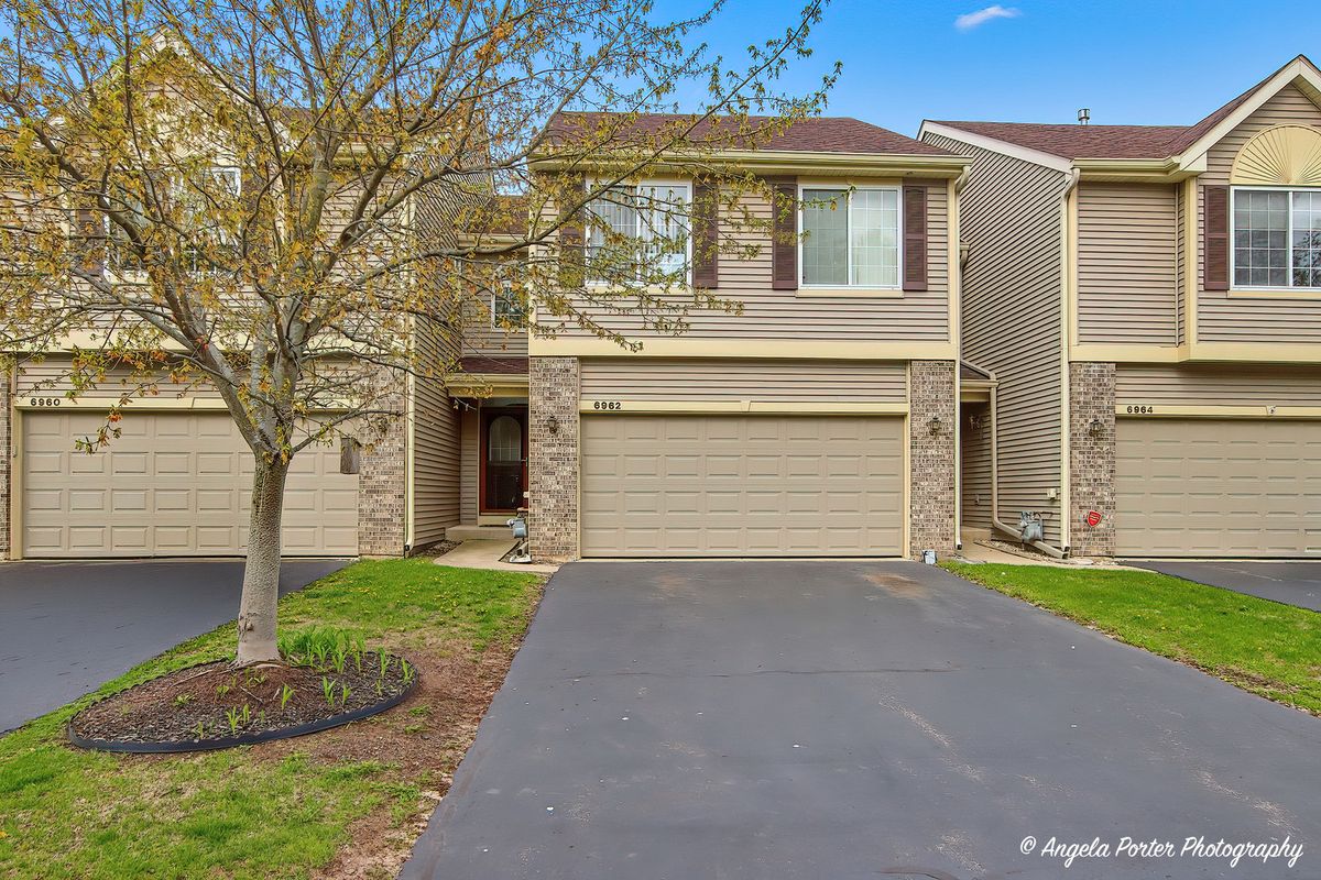 6962 Brightwater Drive, Fox Lake, IL 60020