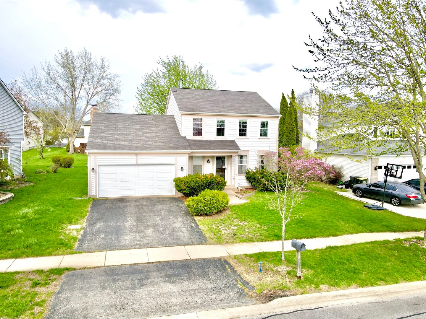 1081 Brighton Drive — Carol Stream, IL 60188