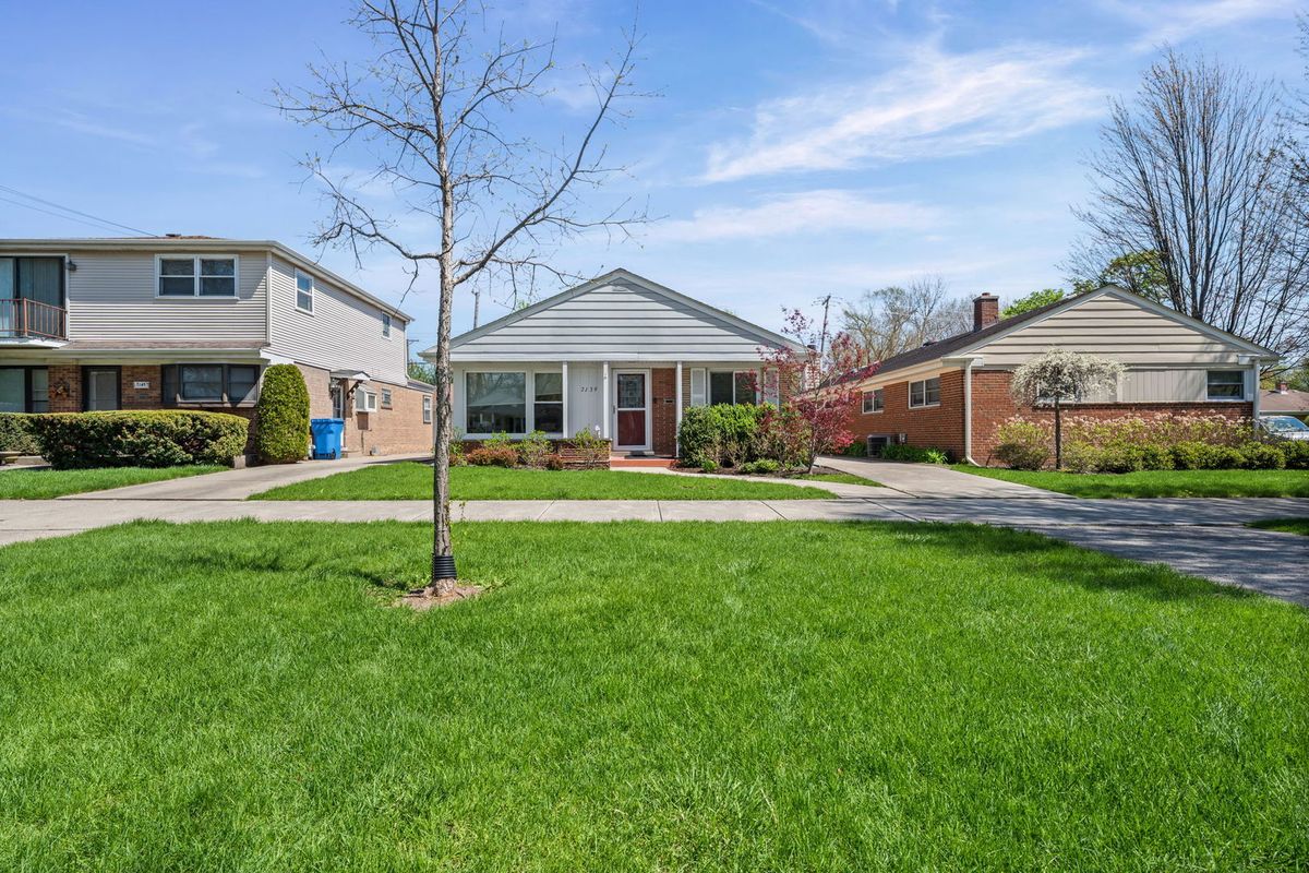 7139 Nagle Avenue, Chicago, IL 60646