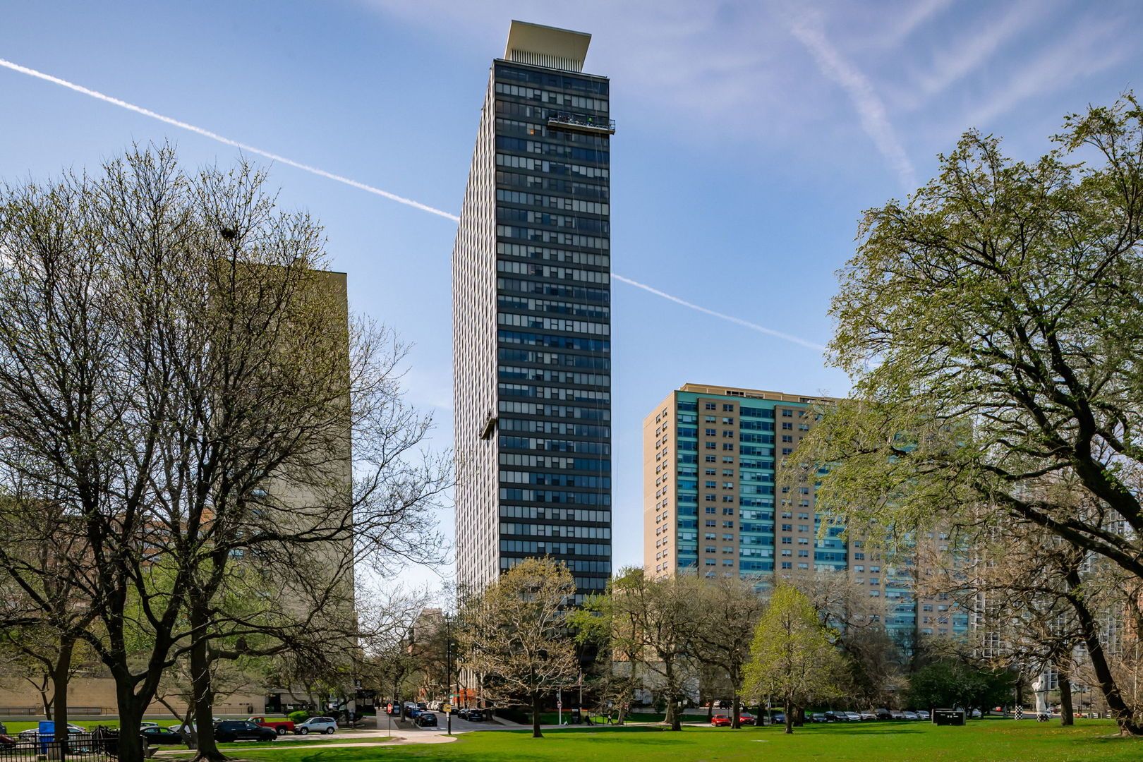 3150 N Lake Shore Drive #34A — Chicago, IL 60657