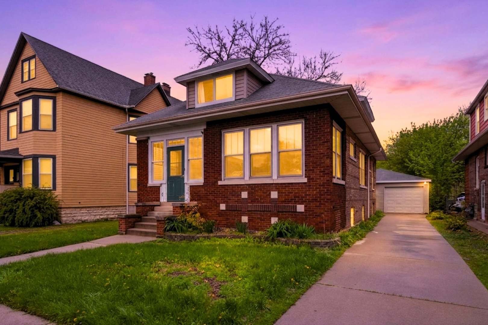12633 Maple Avenue — Blue Island, IL 60406