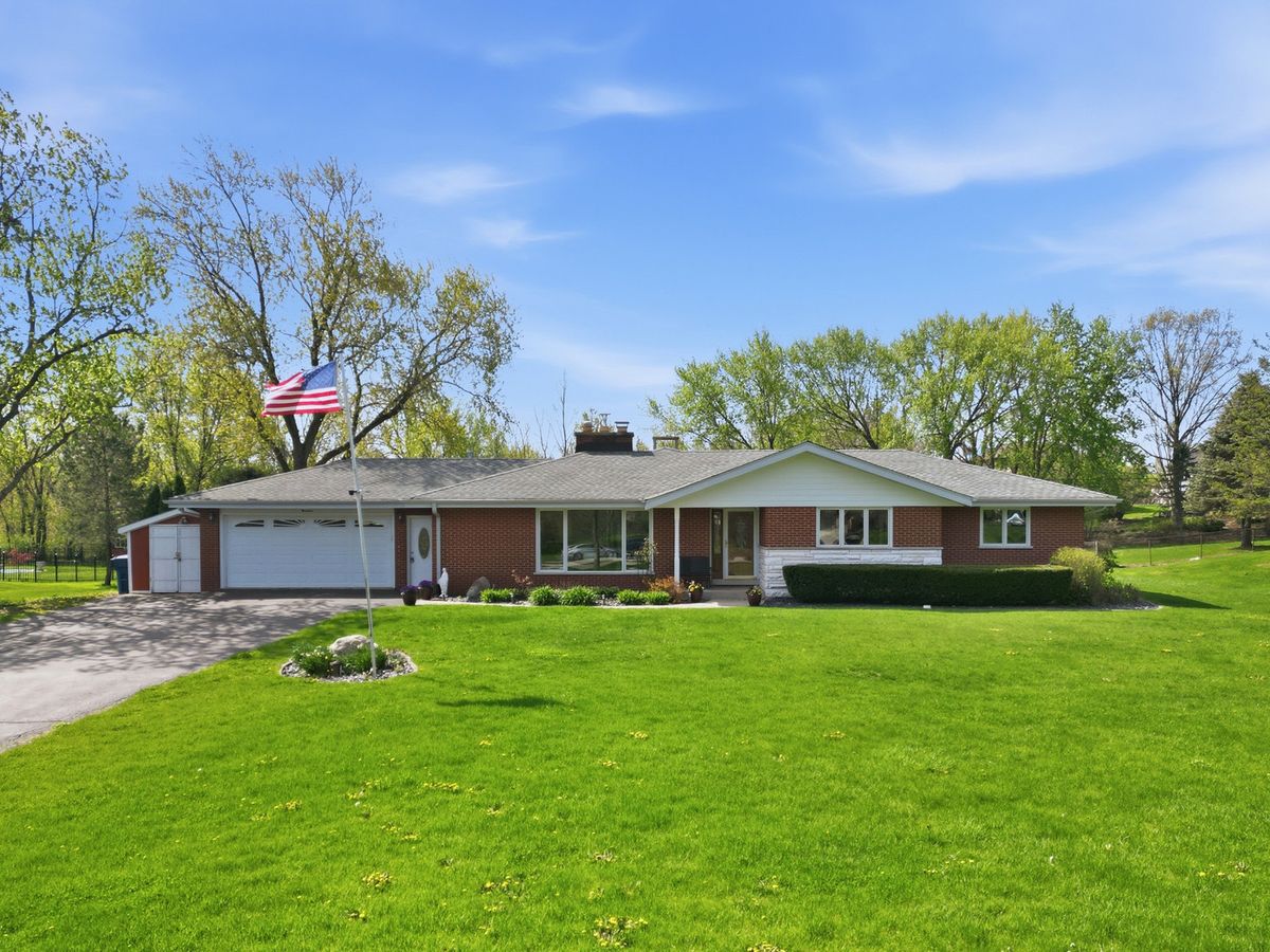 13 Wild Cherry Lane, Palos Park, IL 60464