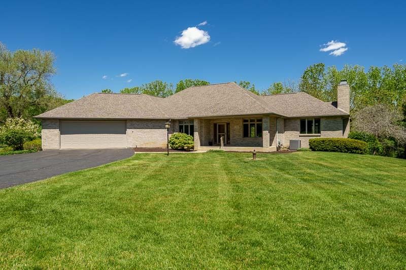 1463 SUNMEADOW Lane — Rockford, IL 61107