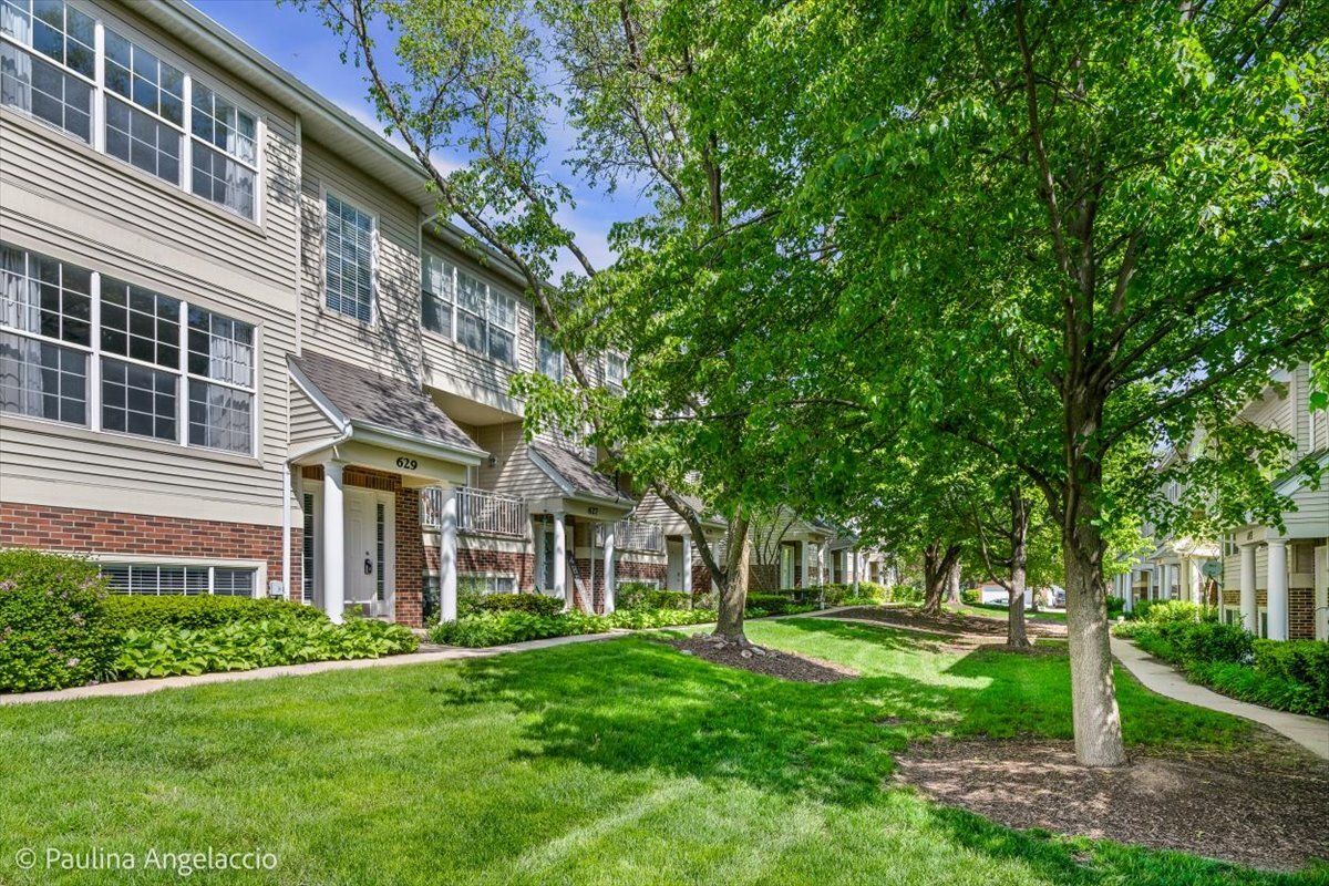 629 Pheasant Trail — St. Charles, IL 60174