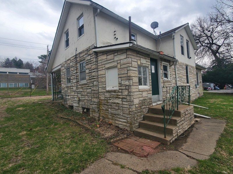 2760 12TH Street, Rock Island, IL 61201