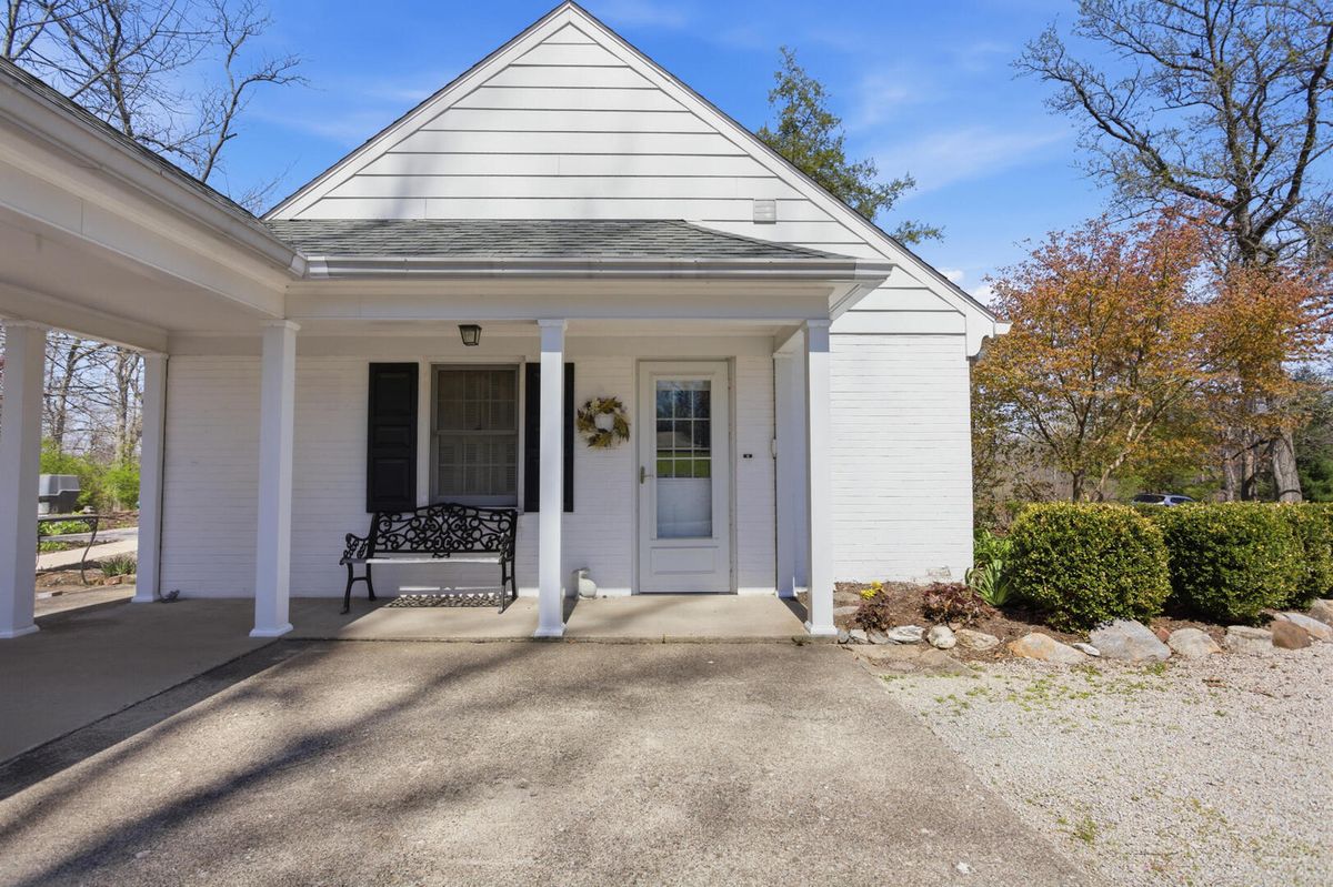 471 Sulphur Lane, Paris, IL 61944
