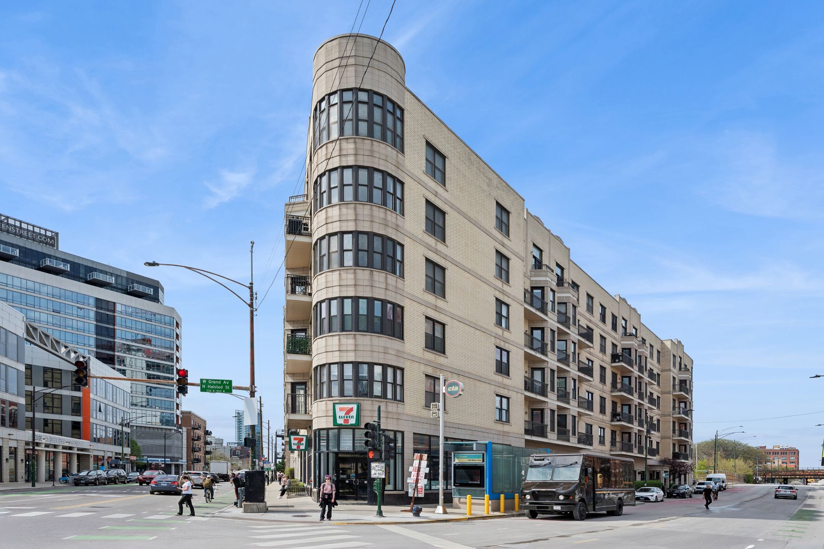 520 N Halsted Street #608 — Chicago, IL 60642