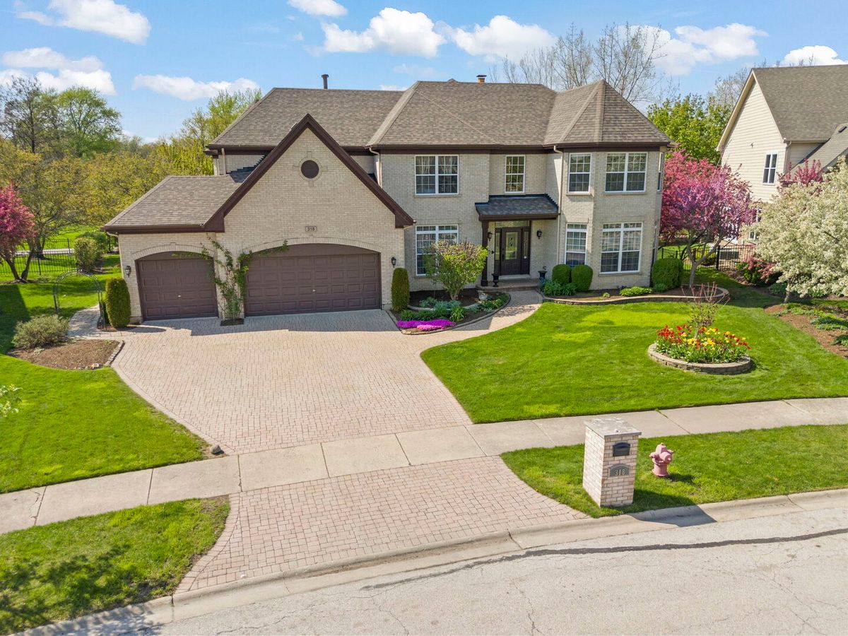 318 Erie Circle, Bloomingdale, IL 60108