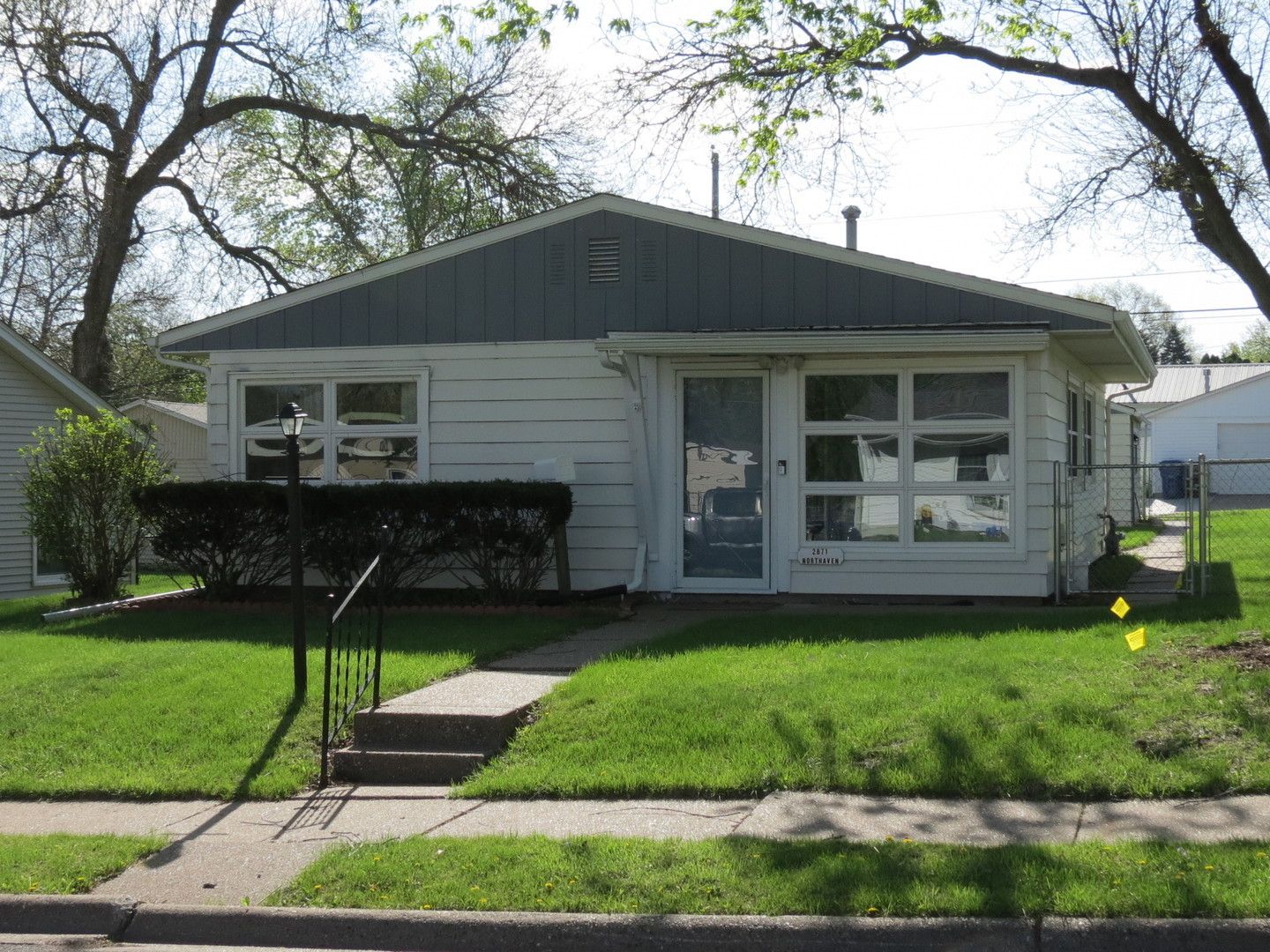 2871 NORTHAVEN Road — Davenport, IA 52804