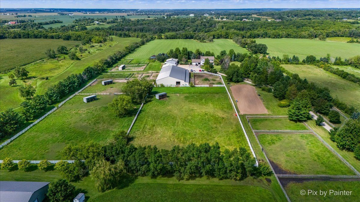 19602 Hebron Road, Harvard, IL 60033