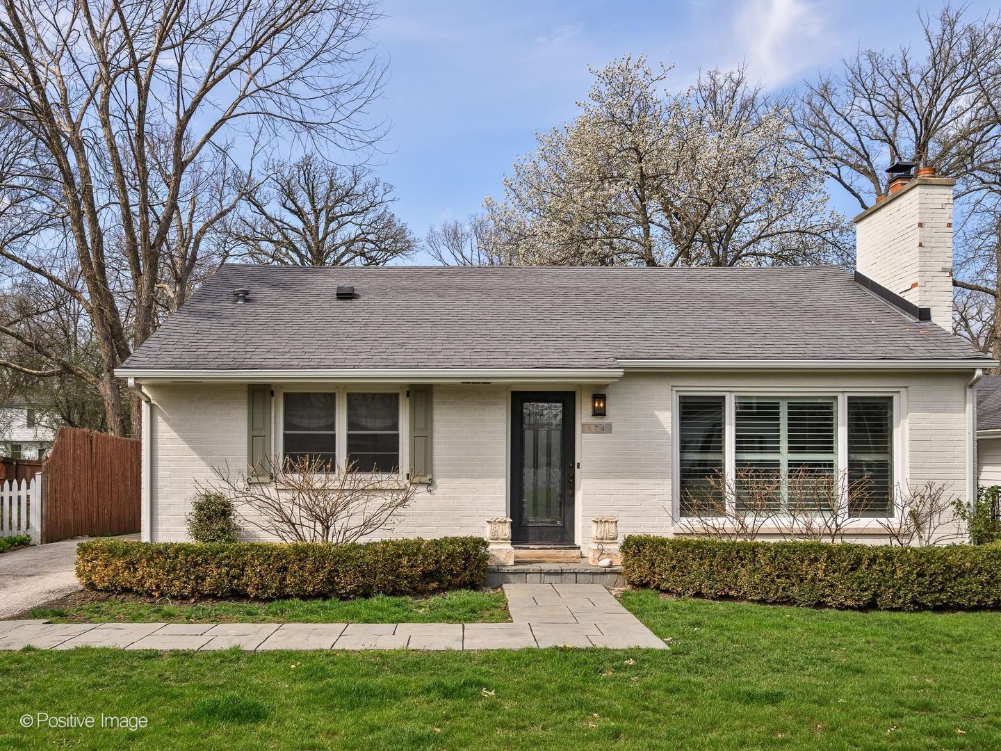 674 Highview Terrace — Lake Forest, IL 60045