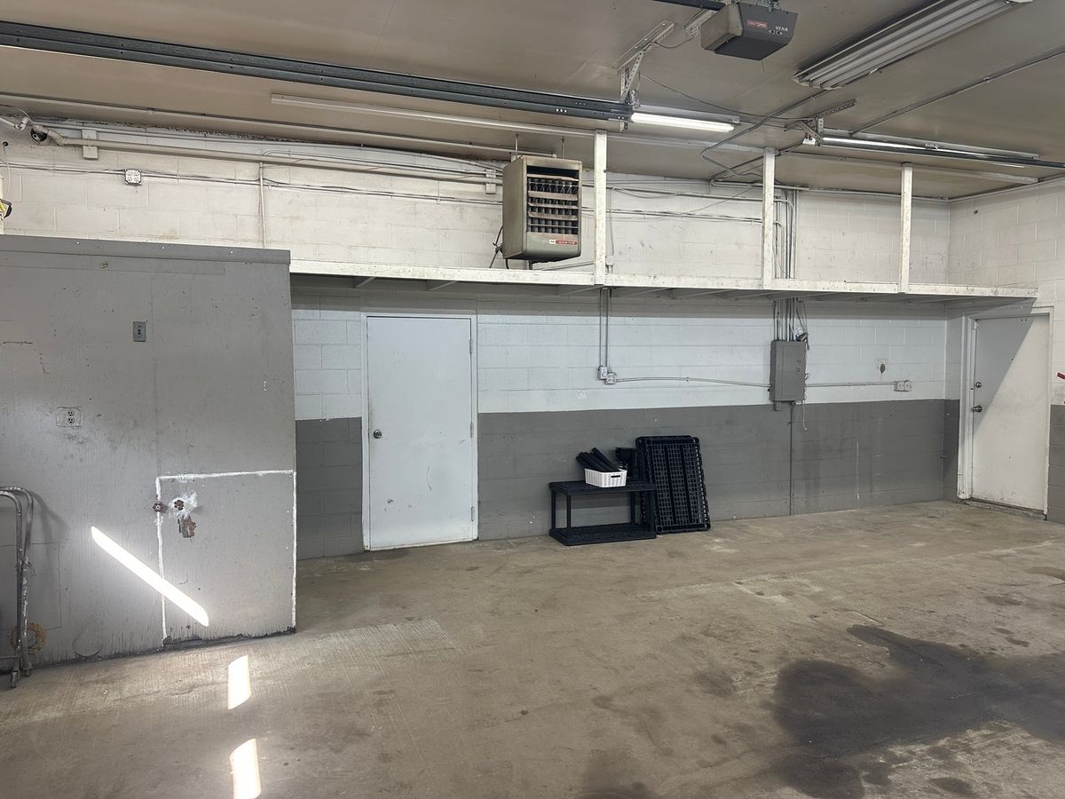 1015 E Broadway Avenue, Bradley, IL 60915