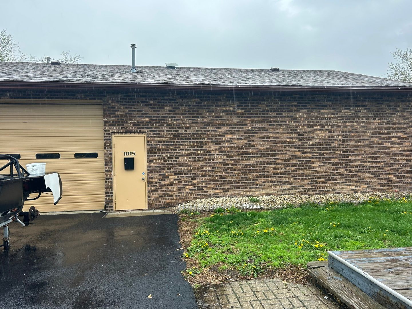 1015 E Broadway Avenue — Bradley, IL 60915