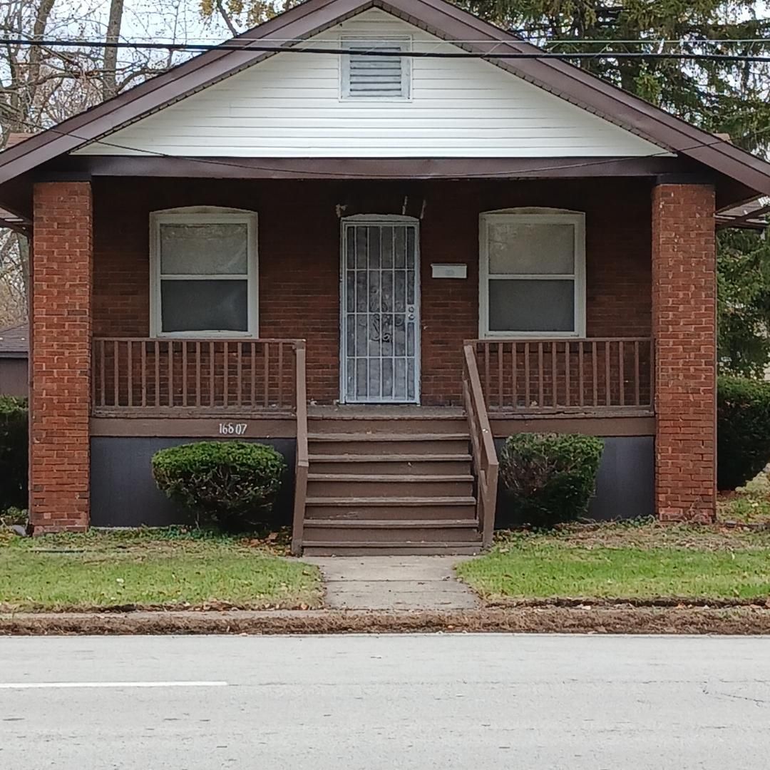16807 Wood Street — Hazel Crest, IL 60429