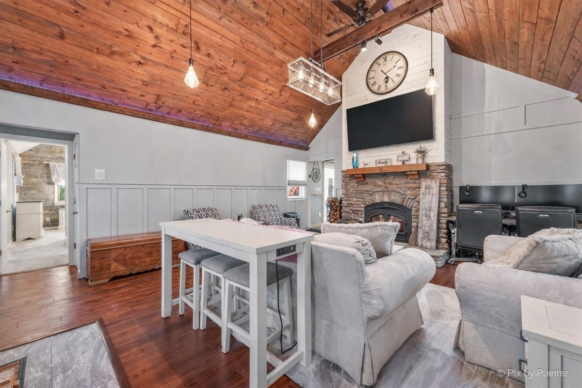 2S919 Dauberman Road, Elburn, IL 60119