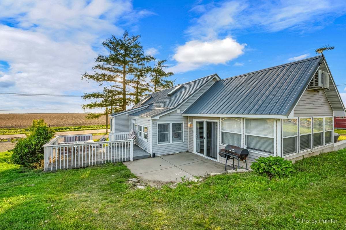 2S919 Dauberman Road, Elburn, IL 60119