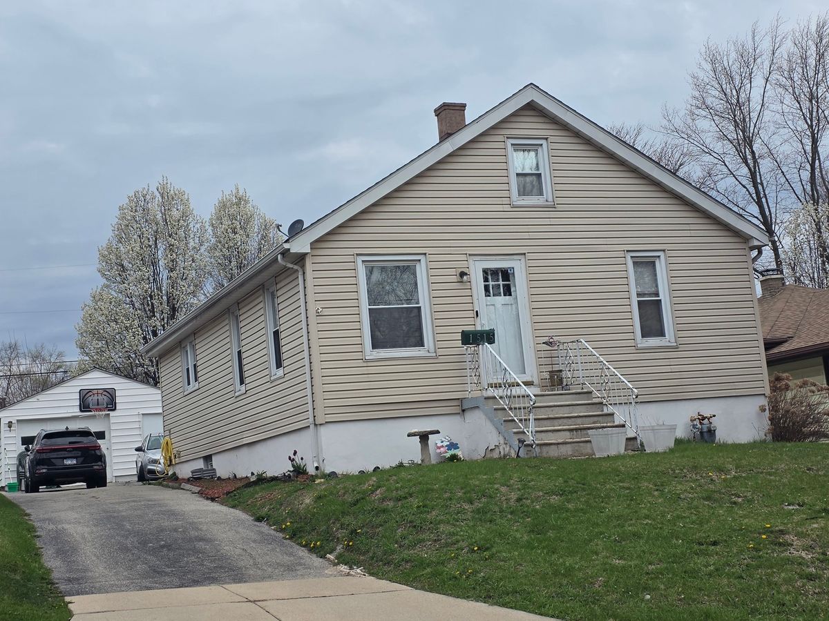 1515 Center Street, Joliet, IL 60435