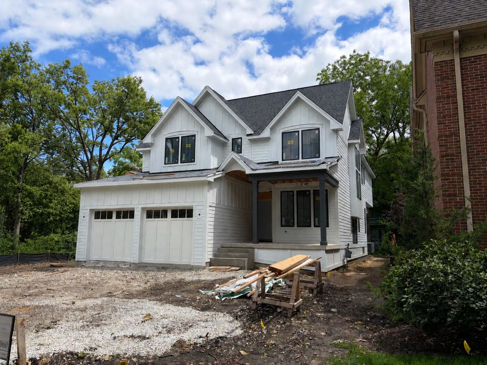 664 N Webster Street — Naperville, IL 60563
