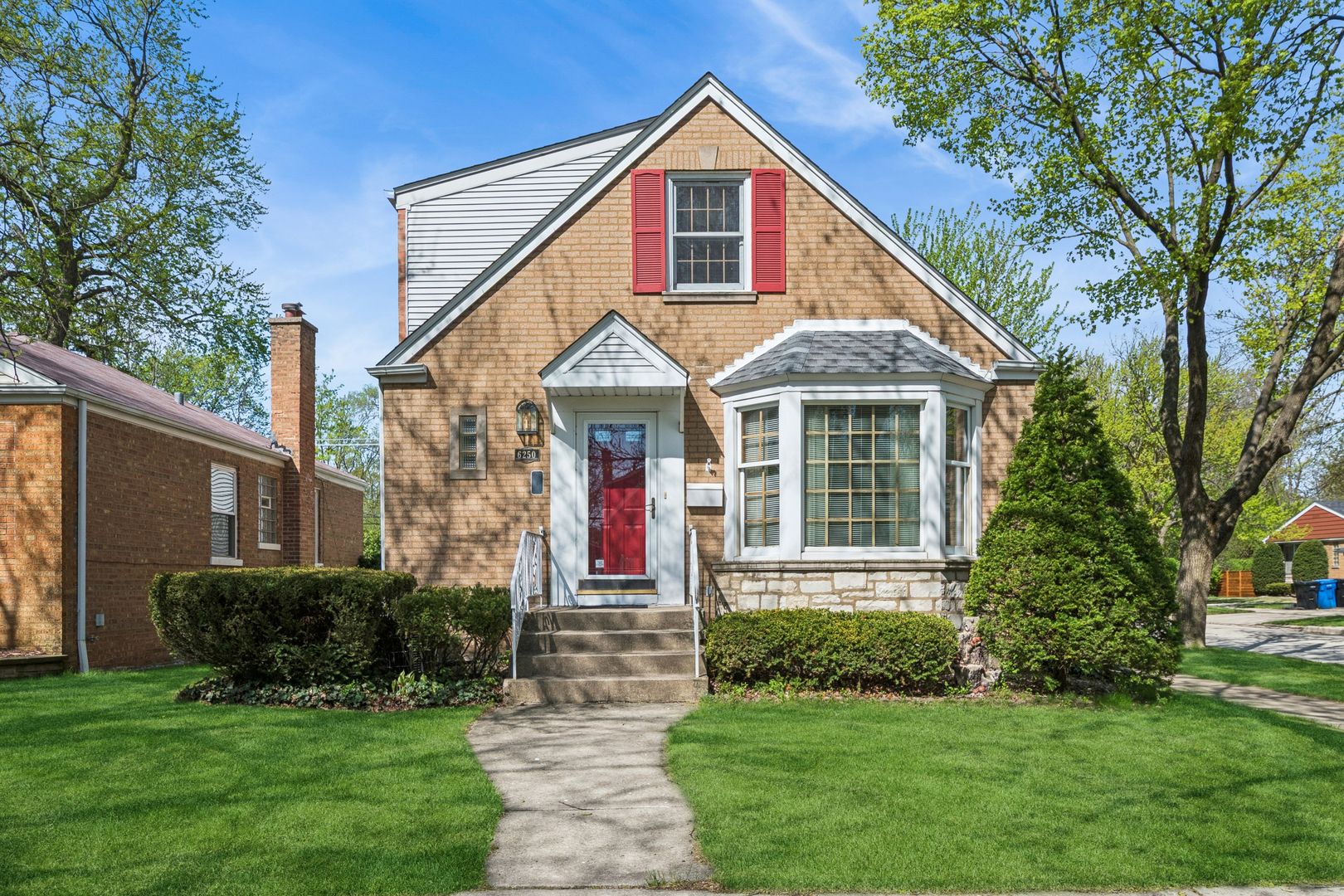 6250 N Lowell Avenue — Chicago, IL 60646