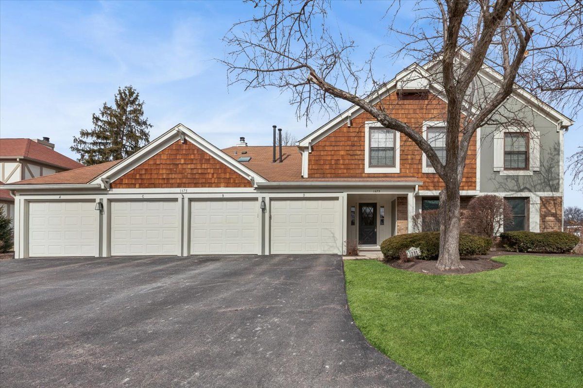 1675 Grosvenor Circle #C — Wheaton, IL 60189