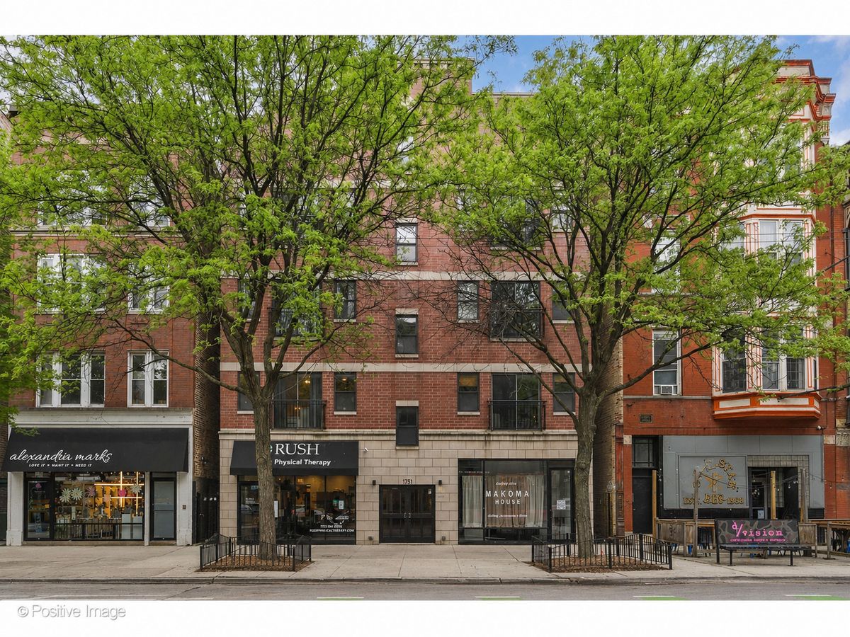 1751 DIVISION Street, Chicago, IL 60622