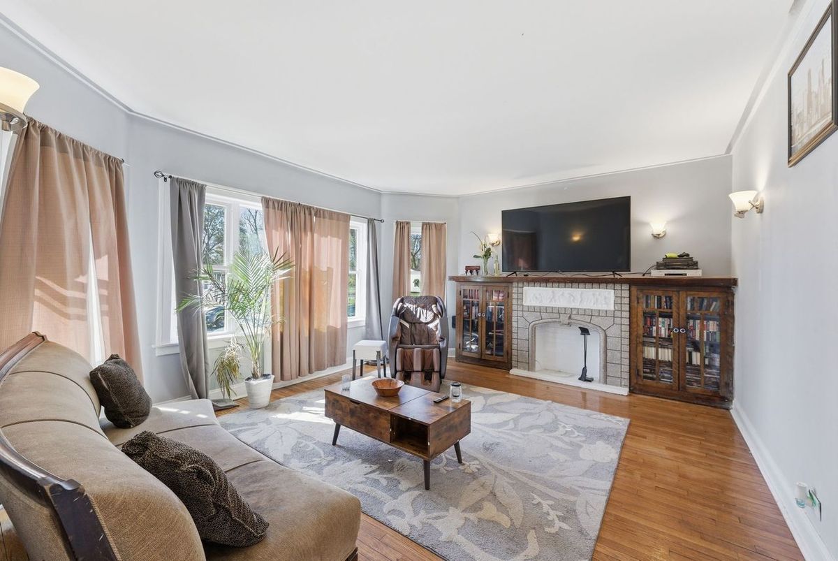 15805 Paulina Street, Harvey, IL 60426