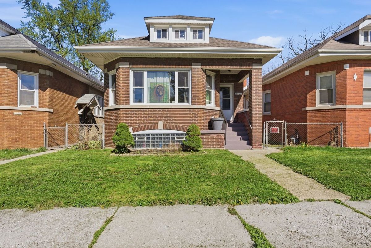 15805 Paulina Street, Harvey, IL 60426