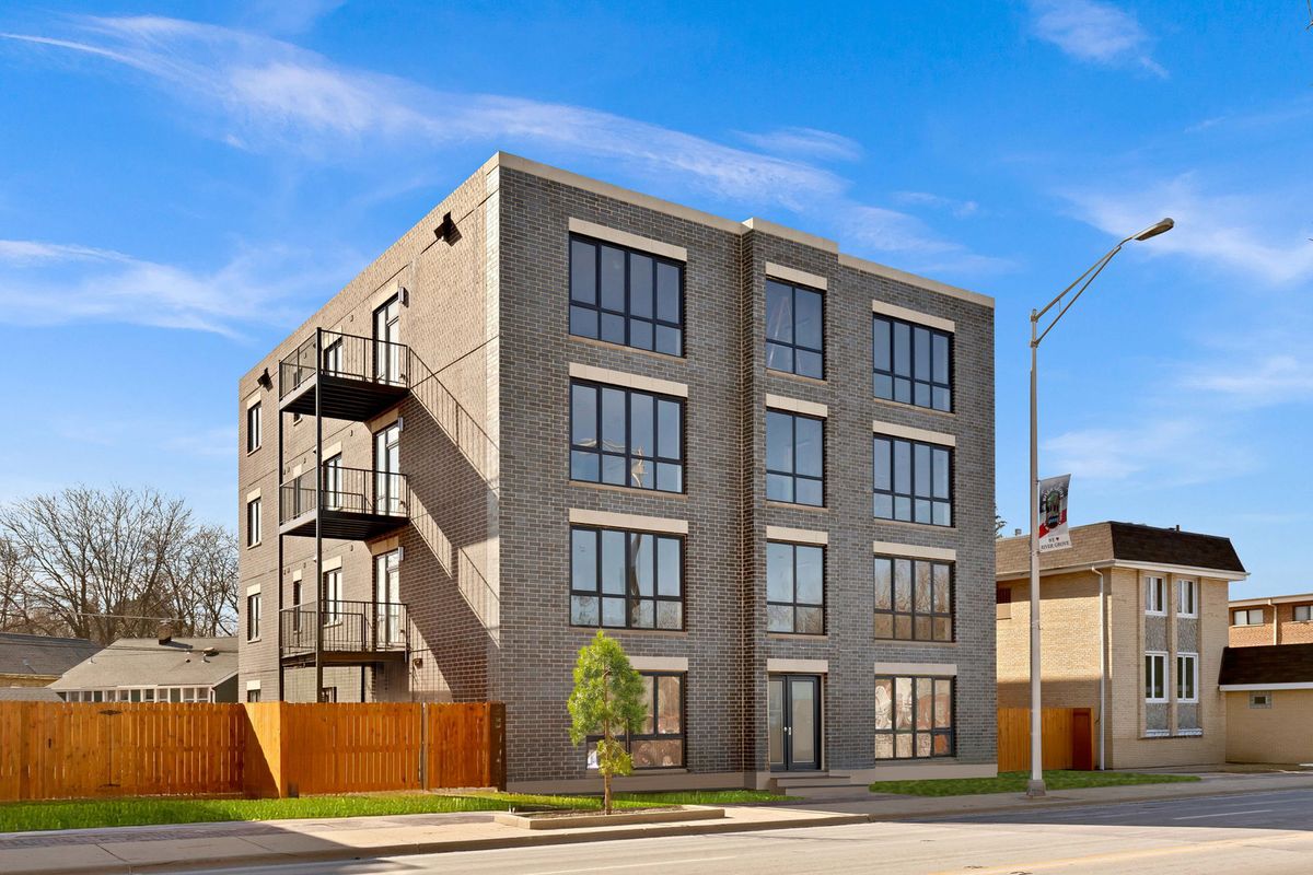 8631 Grand Avenue, River Grove, IL 60171