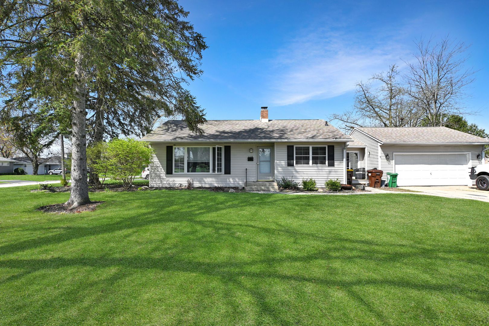 1118 Blakely Street — Woodstock, IL 60098
