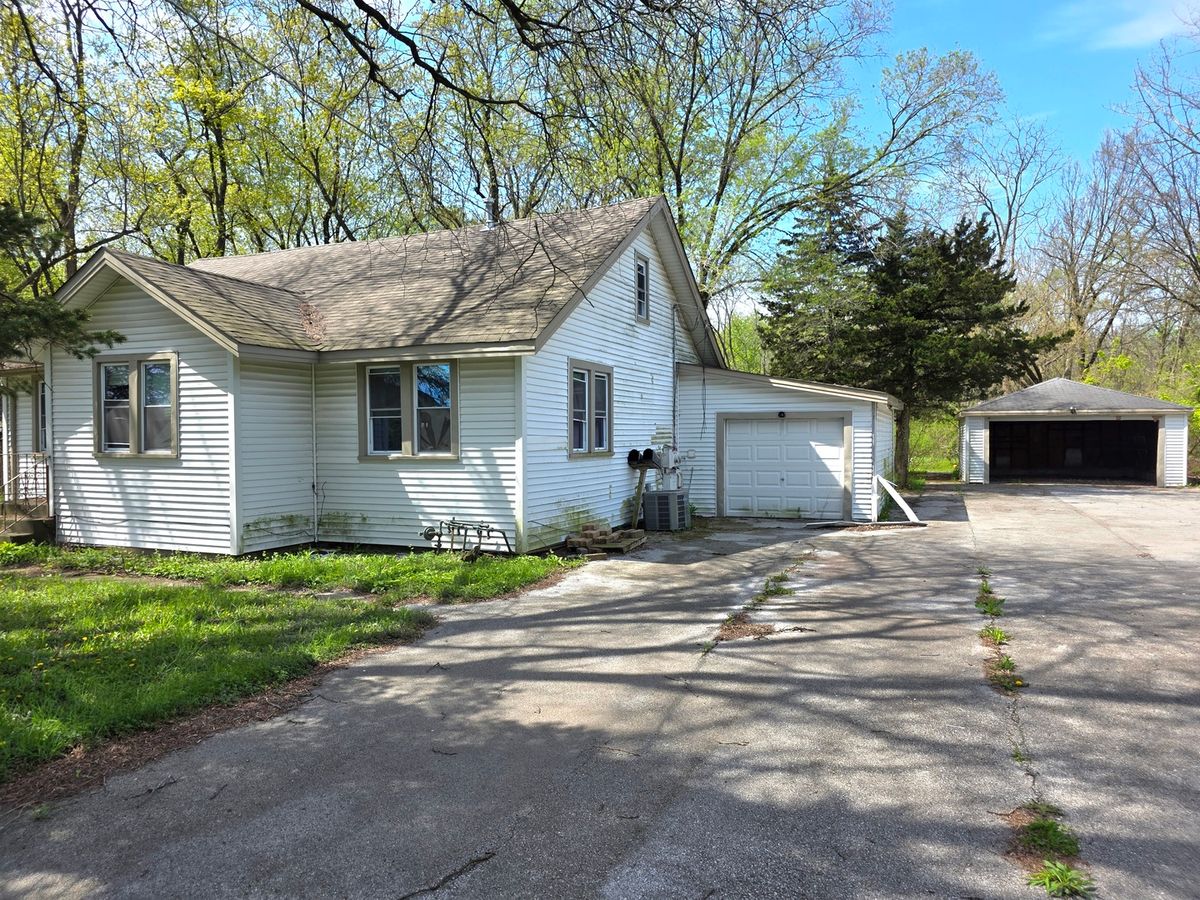18106 Sayre Avenue, Tinley Park, IL 60477